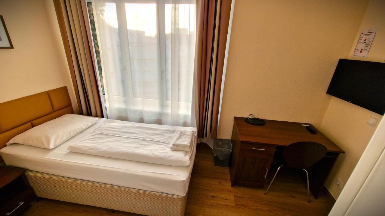 Mikon Eastgate Hotel - City Centre Berlin Eksteriør bilde