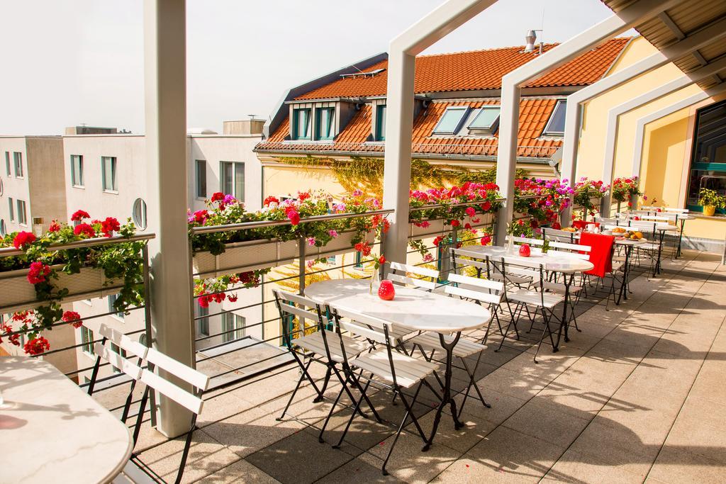 Mikon Eastgate Hotel - City Centre Berlin Eksteriør bilde